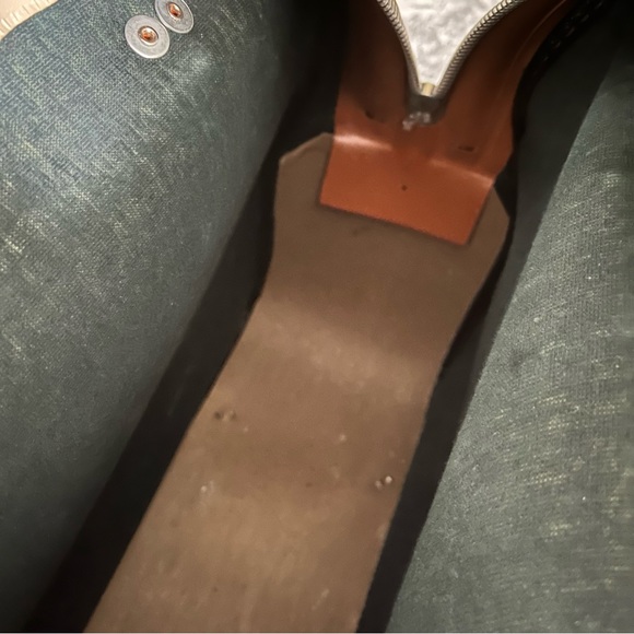 Rich green vintage weekender bag— so cool! - Picture 11 of 13